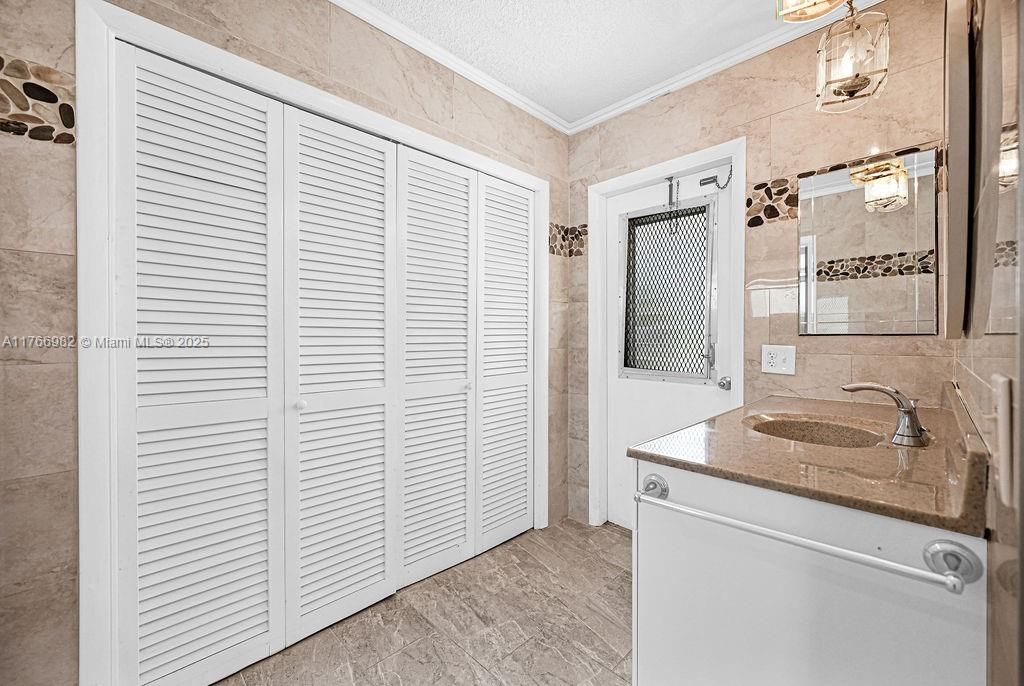 最近售出: $589,000 (3 贝兹, 2 浴室, 1444 平方英尺)