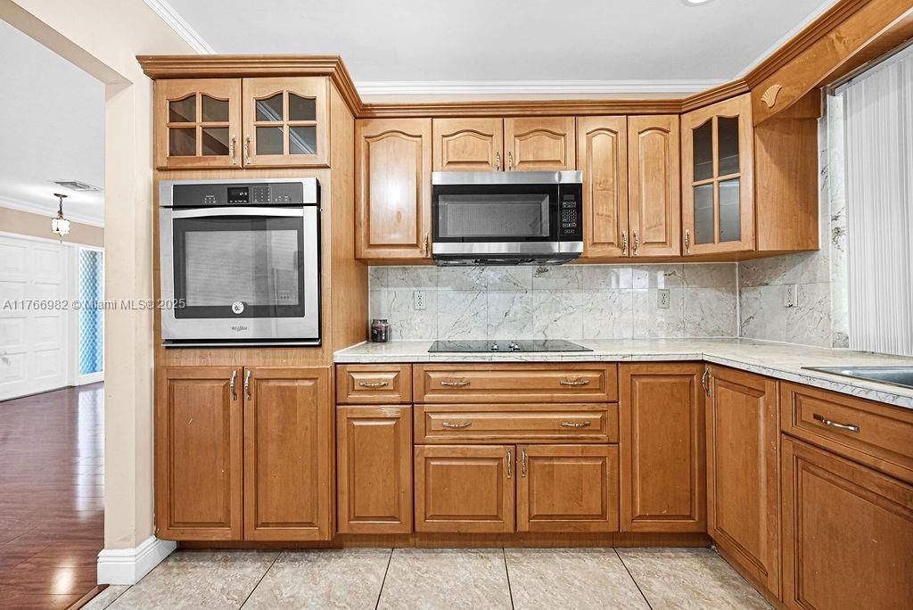 最近售出: $589,000 (3 贝兹, 2 浴室, 1444 平方英尺)