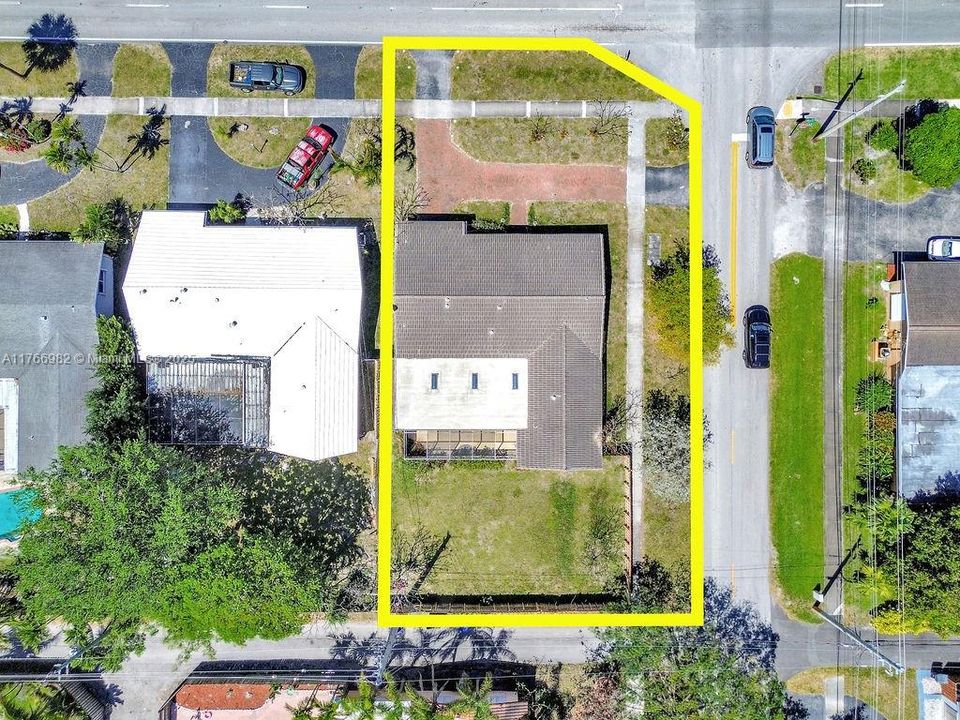 最近售出: $589,000 (3 贝兹, 2 浴室, 1444 平方英尺)