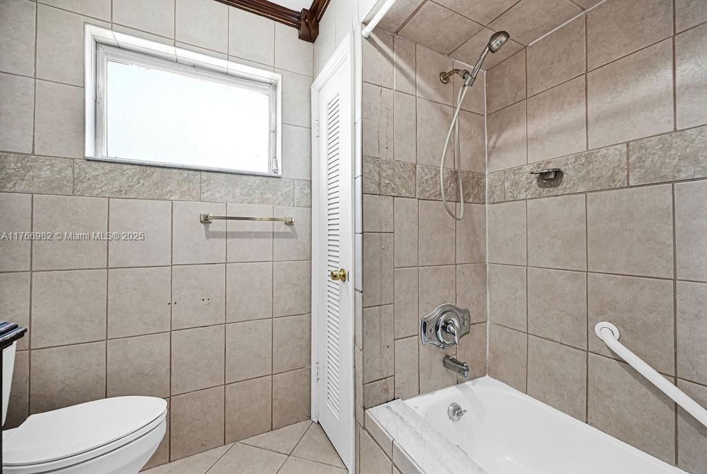 最近售出: $589,000 (3 贝兹, 2 浴室, 1444 平方英尺)