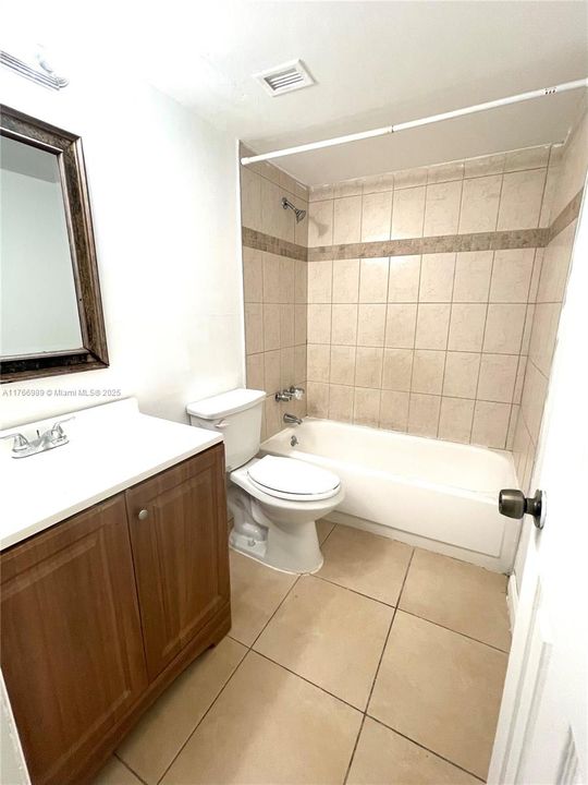 Recently Rented: $1,990 (2 beds, 2 baths, 1175 Square Feet)