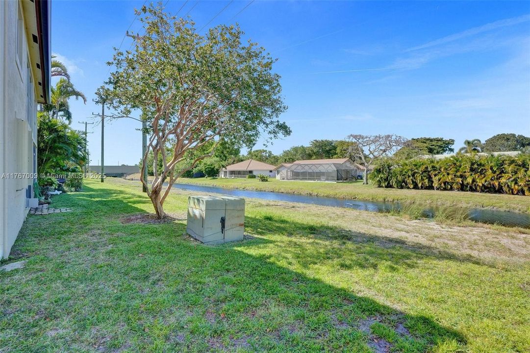 Recently Sold: $289,000 (2 beds, 2 baths, 1283 Square Feet)