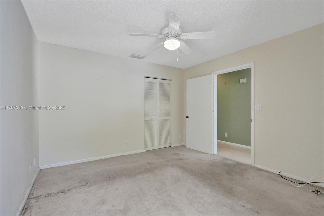 Recently Sold: $289,000 (2 beds, 2 baths, 1283 Square Feet)