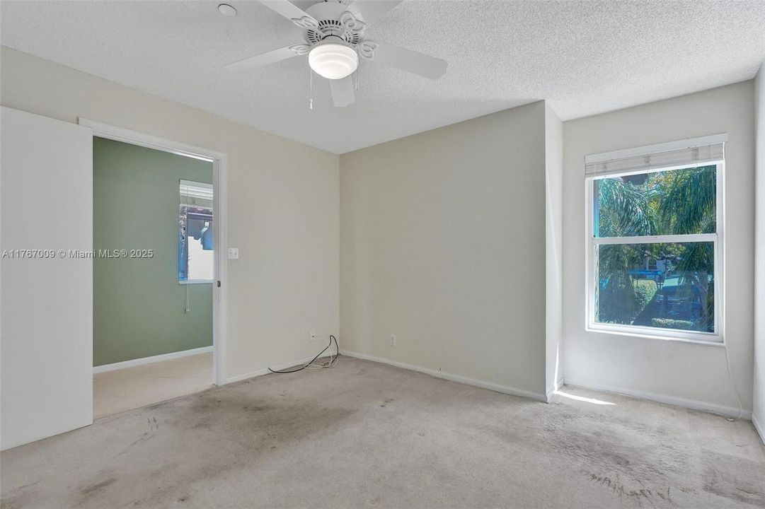 Recently Sold: $289,000 (2 beds, 2 baths, 1283 Square Feet)