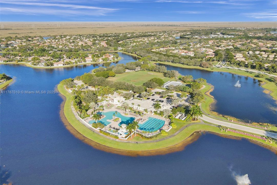 Недавно продано: $950,000 (5 спален, 4 ванн, 2798 Квадратных фут)