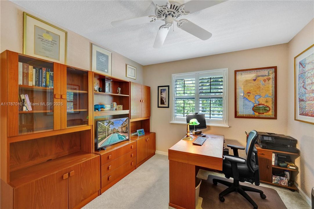 Недавно продано: $950,000 (5 спален, 4 ванн, 2798 Квадратных фут)