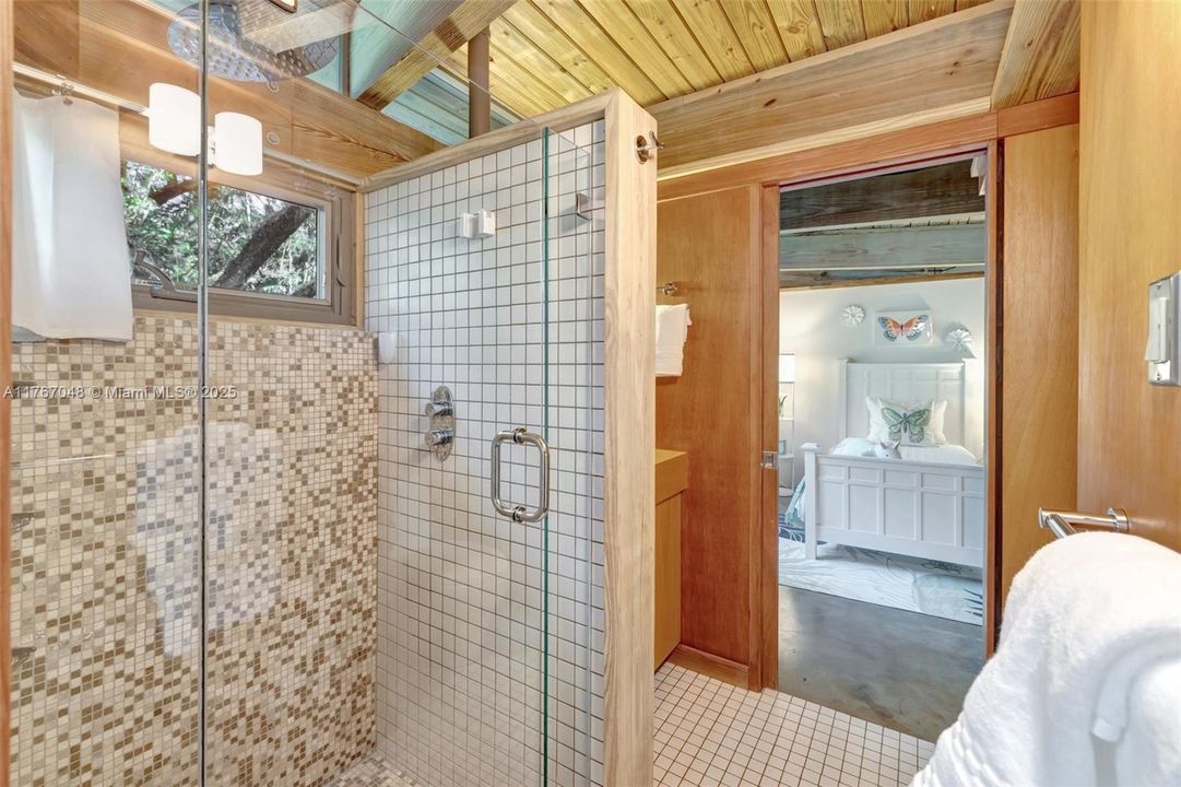 待售: $1,300,000 (4 贝兹, 2 浴室, 2193 平方英尺)