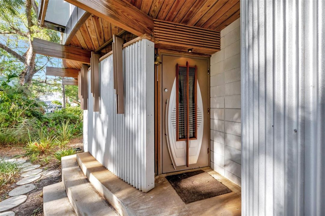 待售: $1,300,000 (4 贝兹, 2 浴室, 2193 平方英尺)