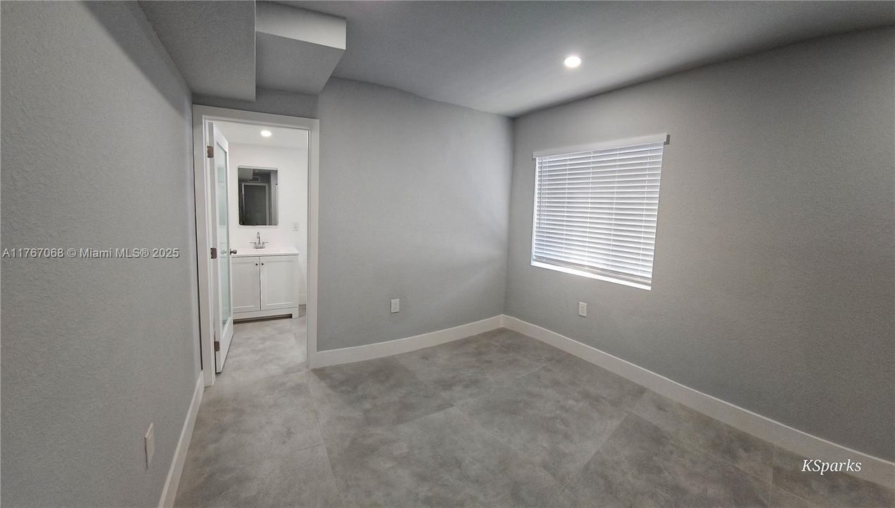 Vendido Recientemente: $575,000 (4 camas, 4 baños, 1755 Pies cuadrados)