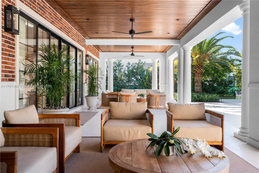 Recently Sold: $11,490,000 (7 beds, 8 baths, 7102 Square Feet)