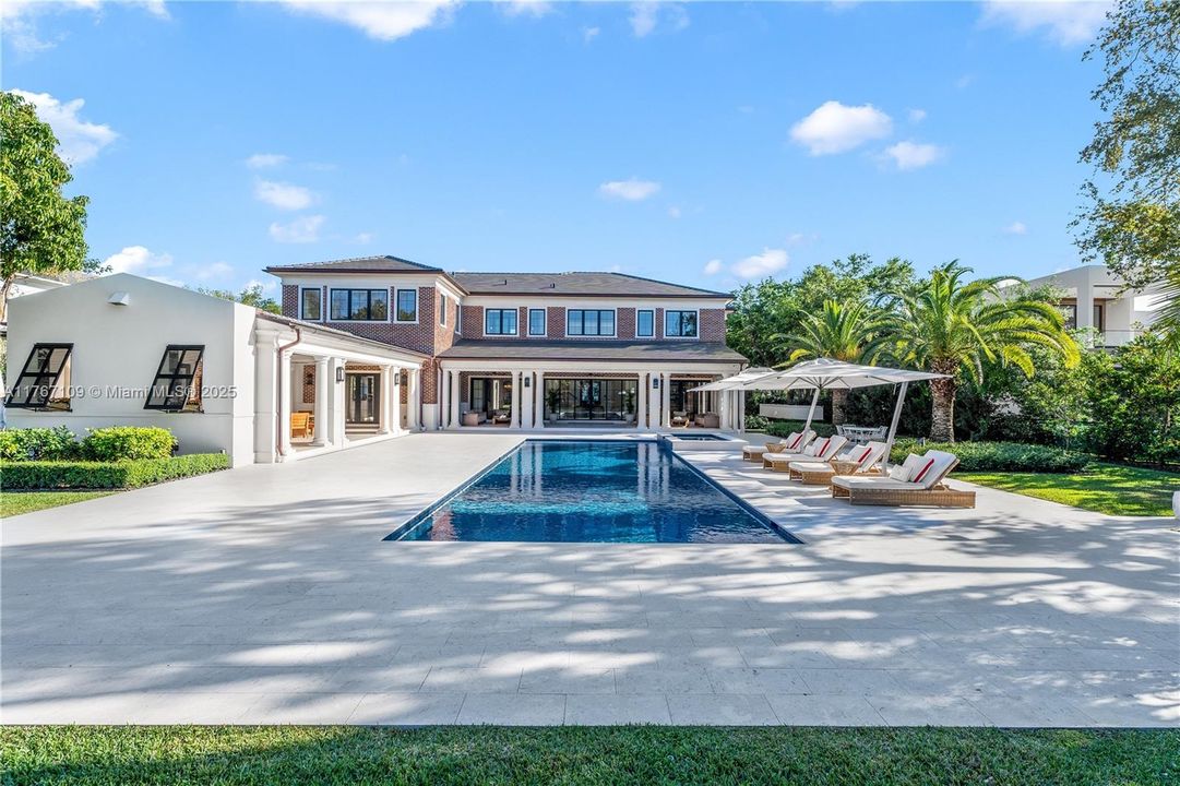 Recently Sold: $11,490,000 (7 beds, 8 baths, 7102 Square Feet)