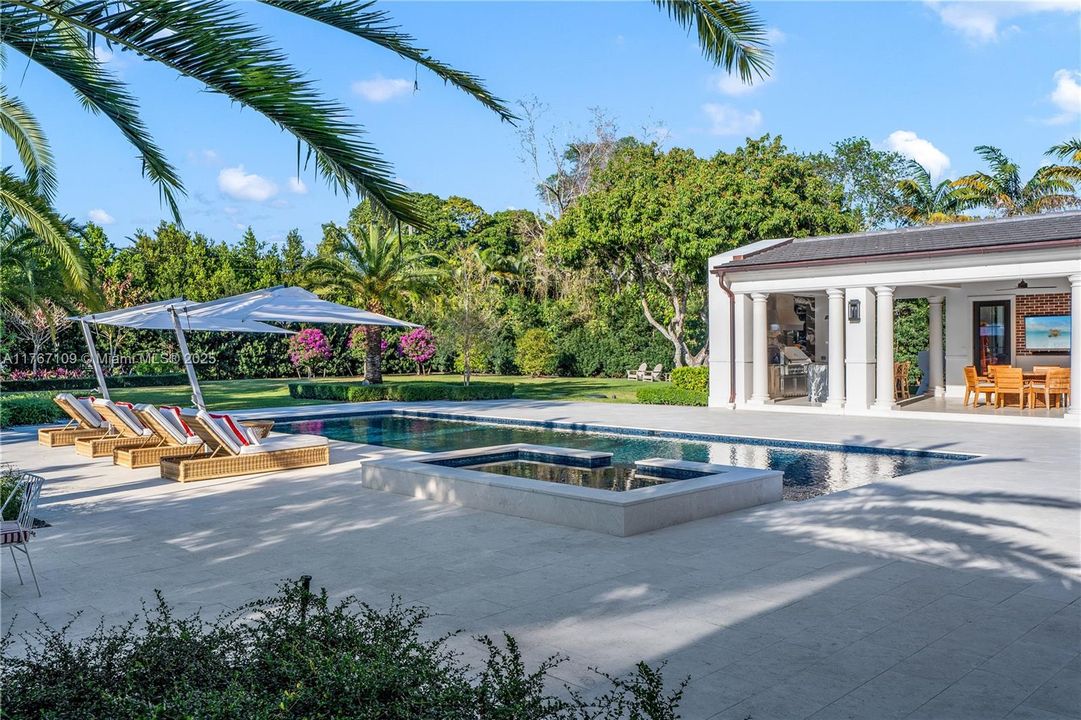 Recently Sold: $11,490,000 (7 beds, 8 baths, 7102 Square Feet)