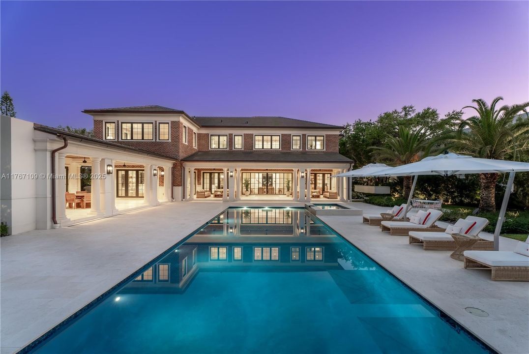 Recently Sold: $11,490,000 (7 beds, 8 baths, 7102 Square Feet)