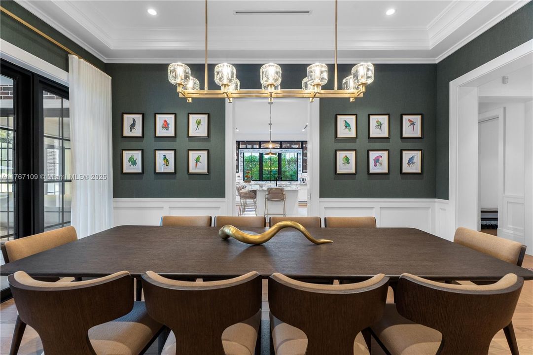 Recently Sold: $11,490,000 (7 beds, 8 baths, 7102 Square Feet)