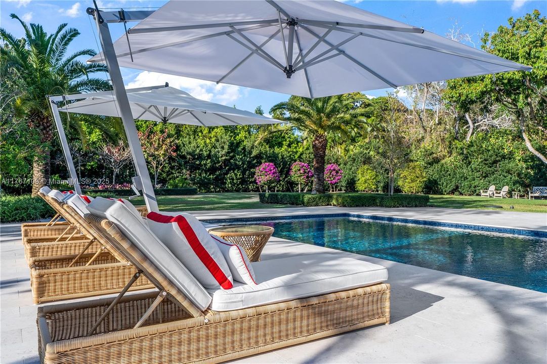 Recently Sold: $11,490,000 (7 beds, 8 baths, 7102 Square Feet)