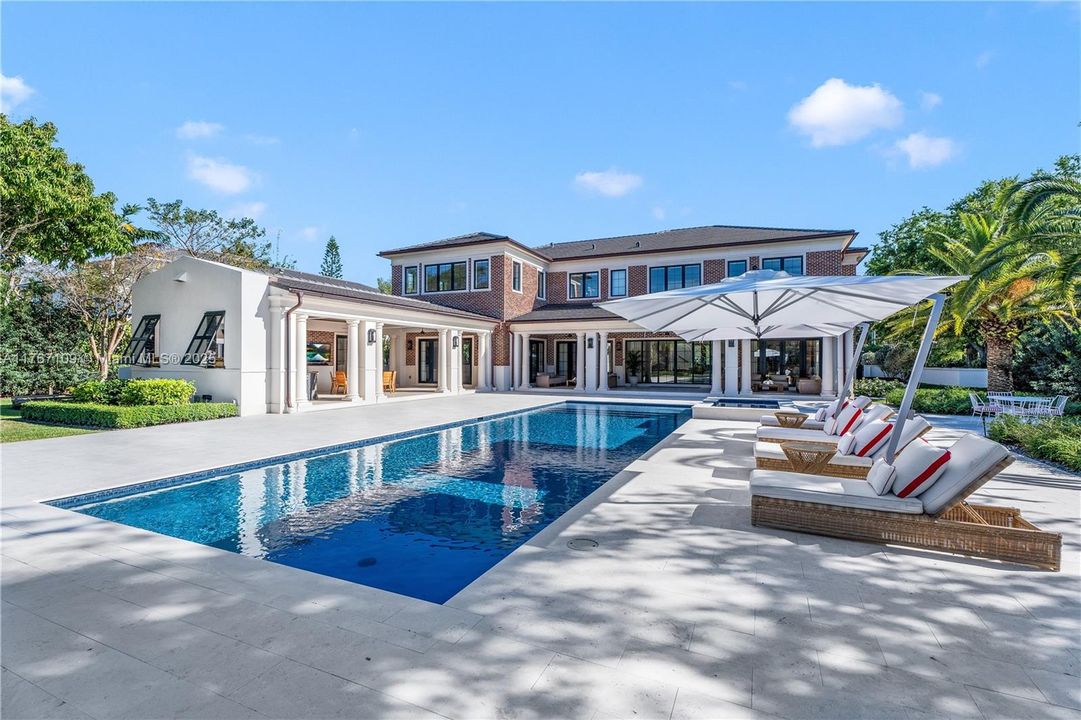 Recently Sold: $11,490,000 (7 beds, 8 baths, 7102 Square Feet)