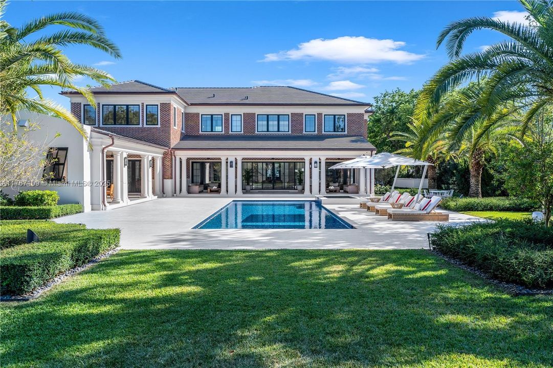 Recently Sold: $11,490,000 (7 beds, 8 baths, 7102 Square Feet)