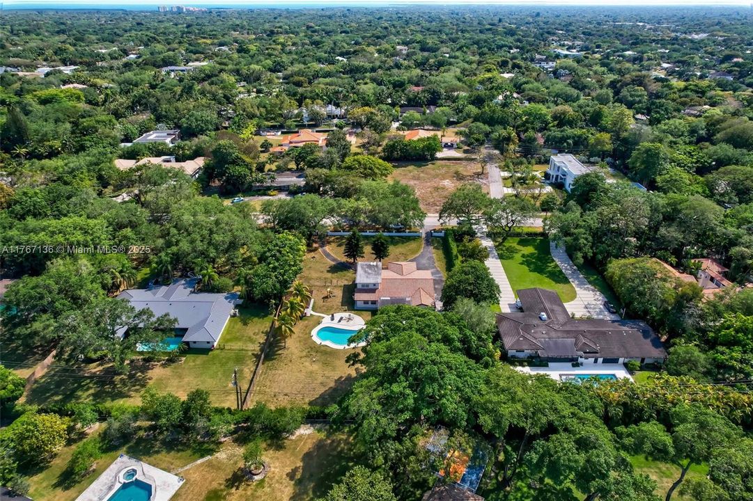 Recently Sold: $2,650,000 (4 beds, 3 baths, 3326 Square Feet)