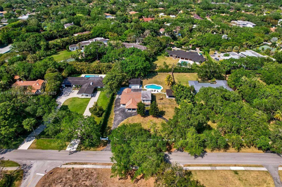 Recently Sold: $2,650,000 (4 beds, 3 baths, 3326 Square Feet)