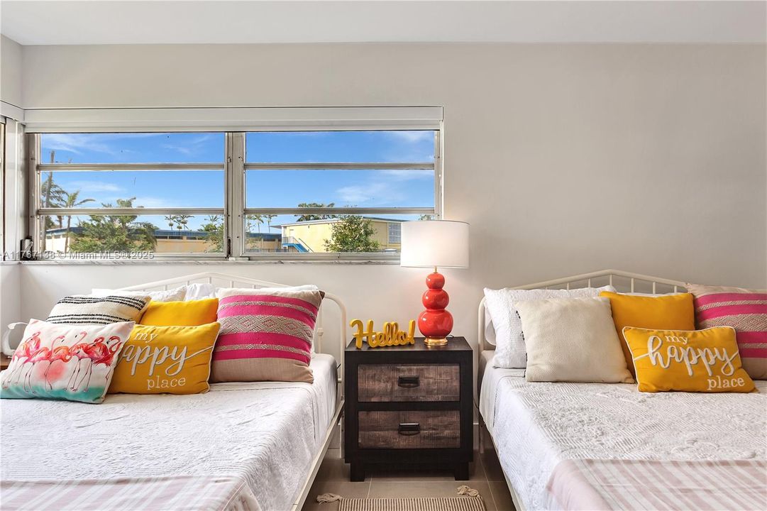 Recently Rented: $6,500 (5 beds, 4 baths, 2977 Square Feet)