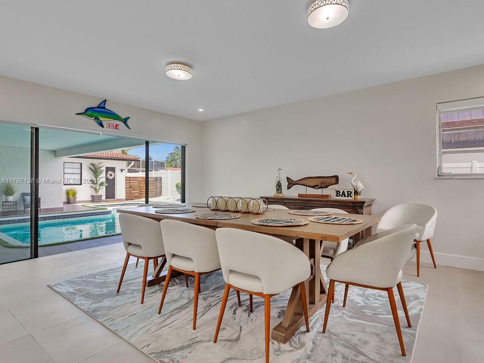 Recently Rented: $6,500 (5 beds, 4 baths, 2977 Square Feet)