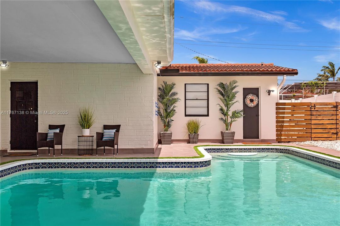 Recently Rented: $6,500 (5 beds, 4 baths, 2977 Square Feet)