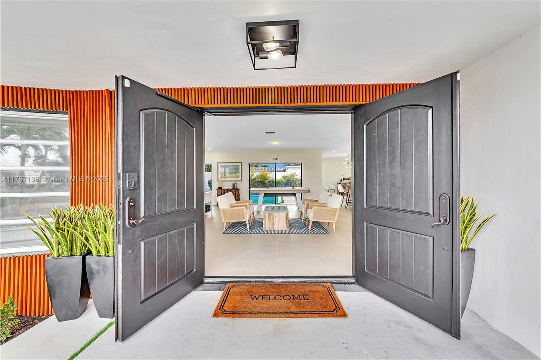 Recently Rented: $6,500 (5 beds, 4 baths, 2977 Square Feet)