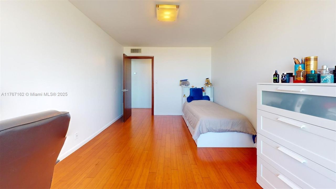 最近租的: $2,500 (2 贝兹, 2 浴室, 1400 平方英尺)