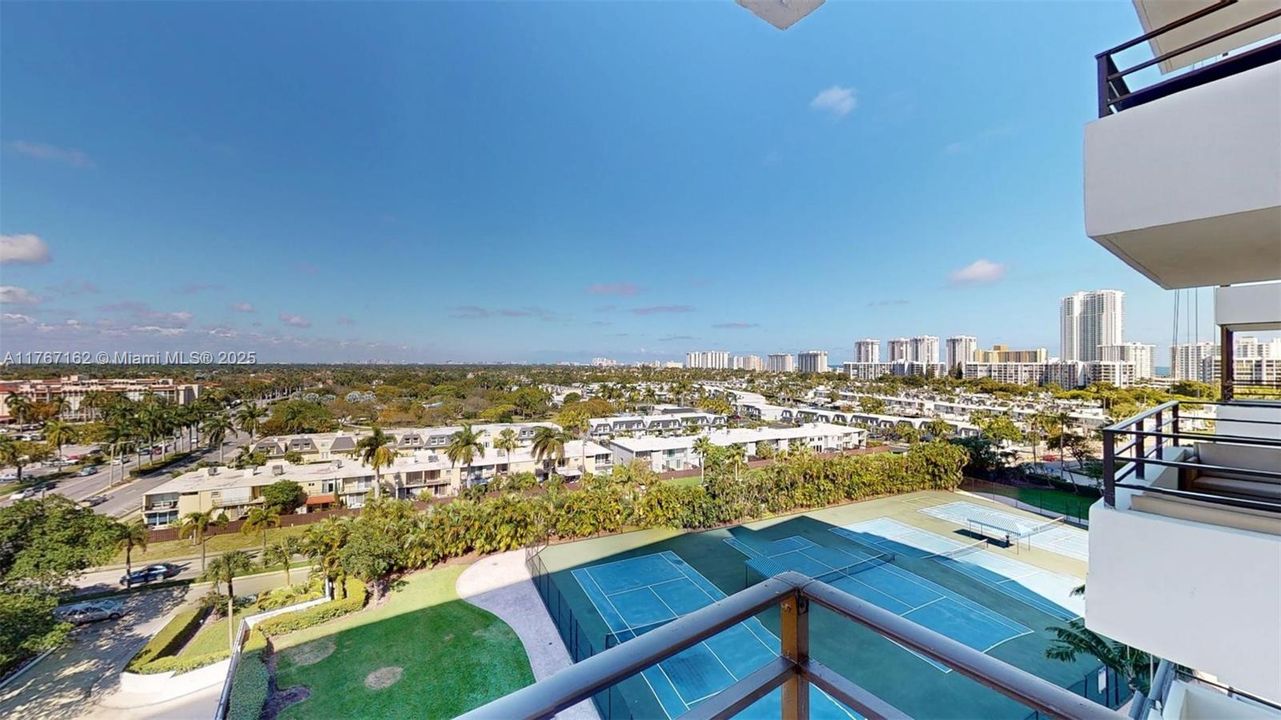 最近租的: $2,500 (2 贝兹, 2 浴室, 1400 平方英尺)