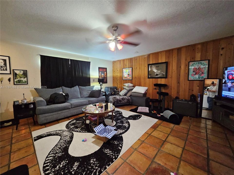 Recently Sold: $825,000 (0 beds, 0 baths, 3349 Square Feet)