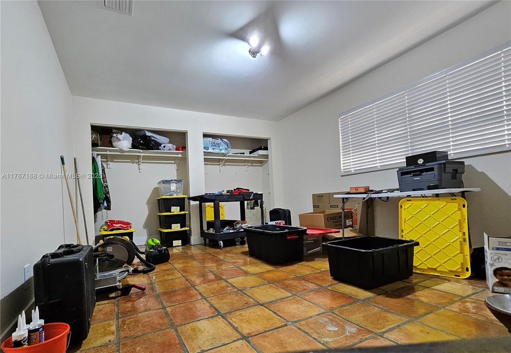 Recently Sold: $825,000 (0 beds, 0 baths, 3349 Square Feet)