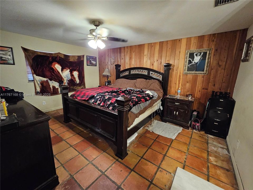 Recently Sold: $825,000 (0 beds, 0 baths, 3349 Square Feet)