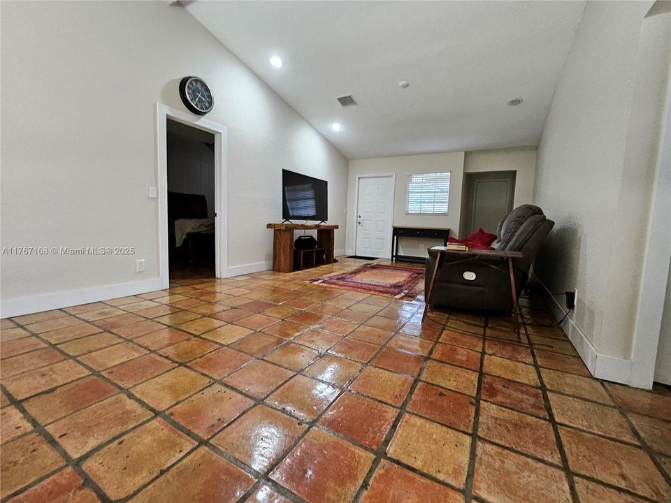 Recently Sold: $825,000 (0 beds, 0 baths, 3349 Square Feet)