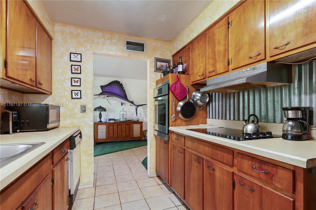 最近售出: $275,000 (2 贝兹, 1 浴室, 1320 平方英尺)