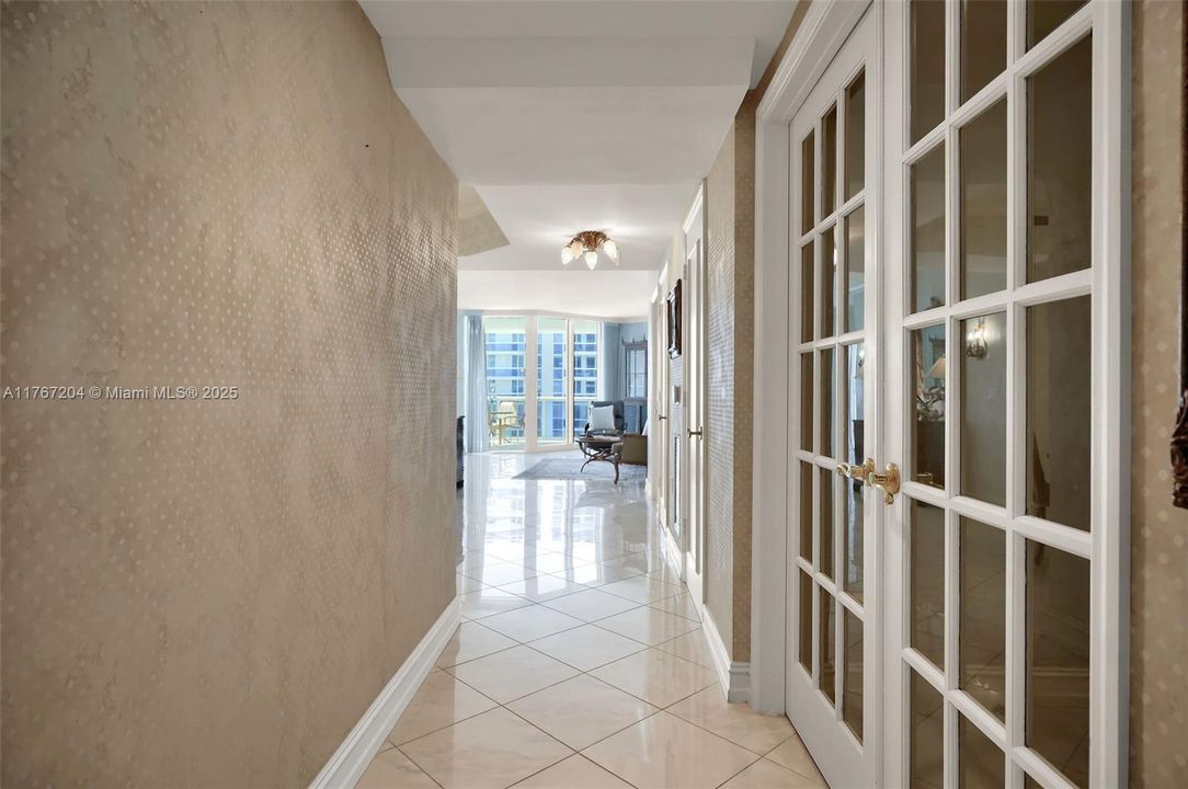 Vendido Recientemente: $1,650,000 (2 camas, 2 baños, 1550 Pies cuadrados)