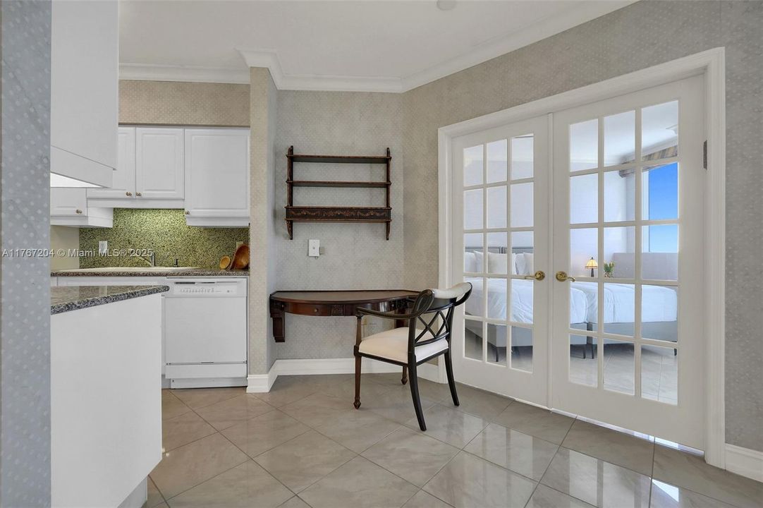 Vendido Recientemente: $1,650,000 (2 camas, 2 baños, 1550 Pies cuadrados)