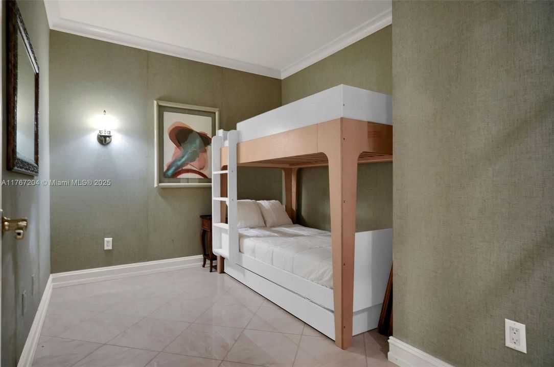 Vendido Recientemente: $1,650,000 (2 camas, 2 baños, 1550 Pies cuadrados)