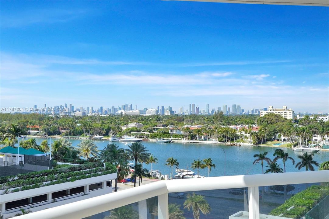 Vendido Recientemente: $1,650,000 (2 camas, 2 baños, 1550 Pies cuadrados)