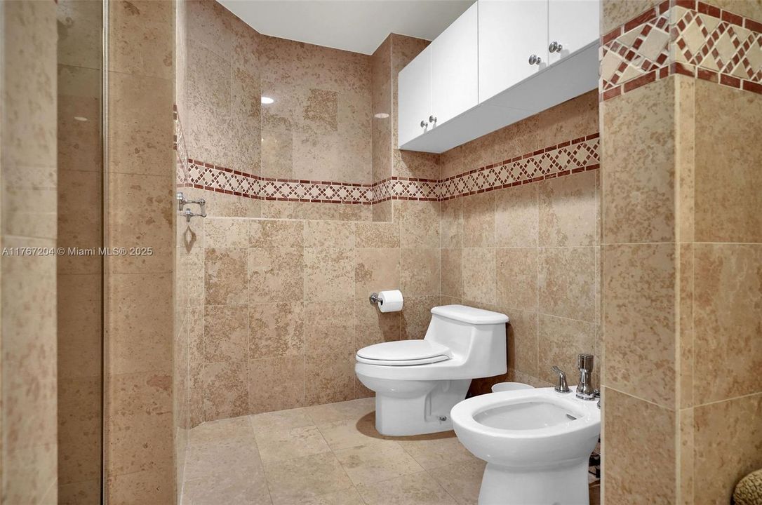 Vendido Recientemente: $1,650,000 (2 camas, 2 baños, 1550 Pies cuadrados)