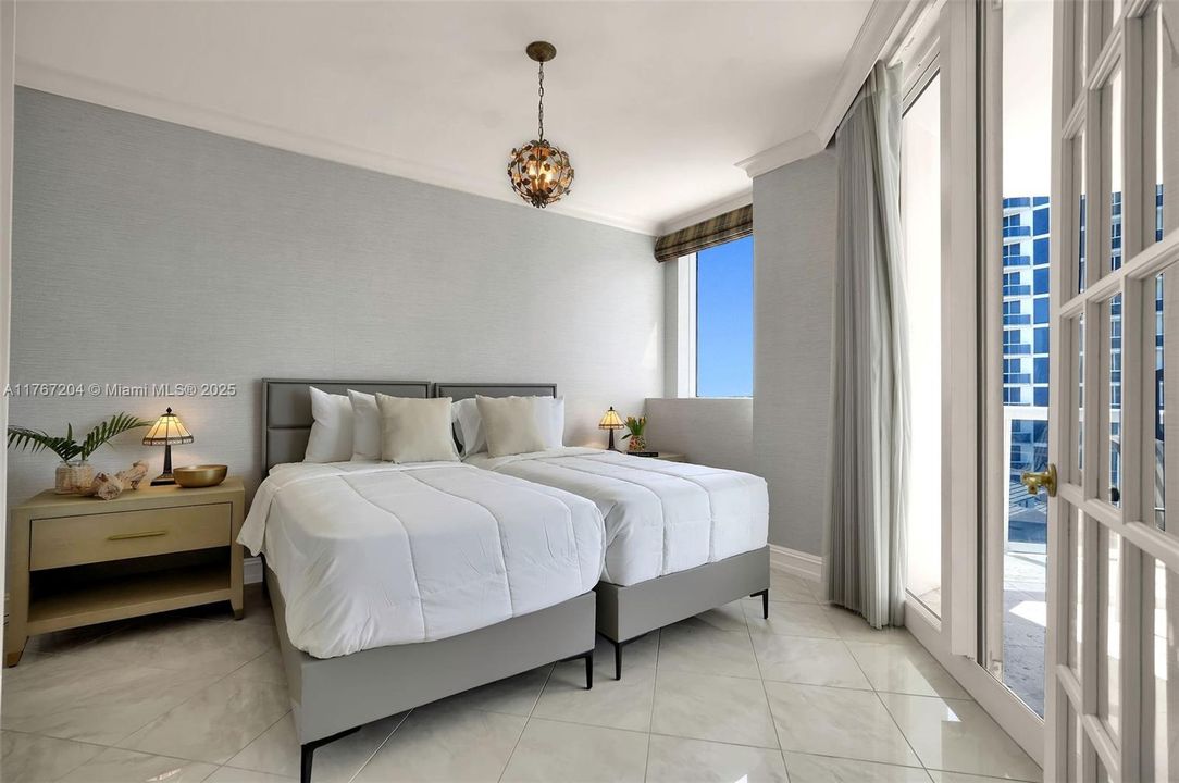 Vendido Recientemente: $1,650,000 (2 camas, 2 baños, 1550 Pies cuadrados)