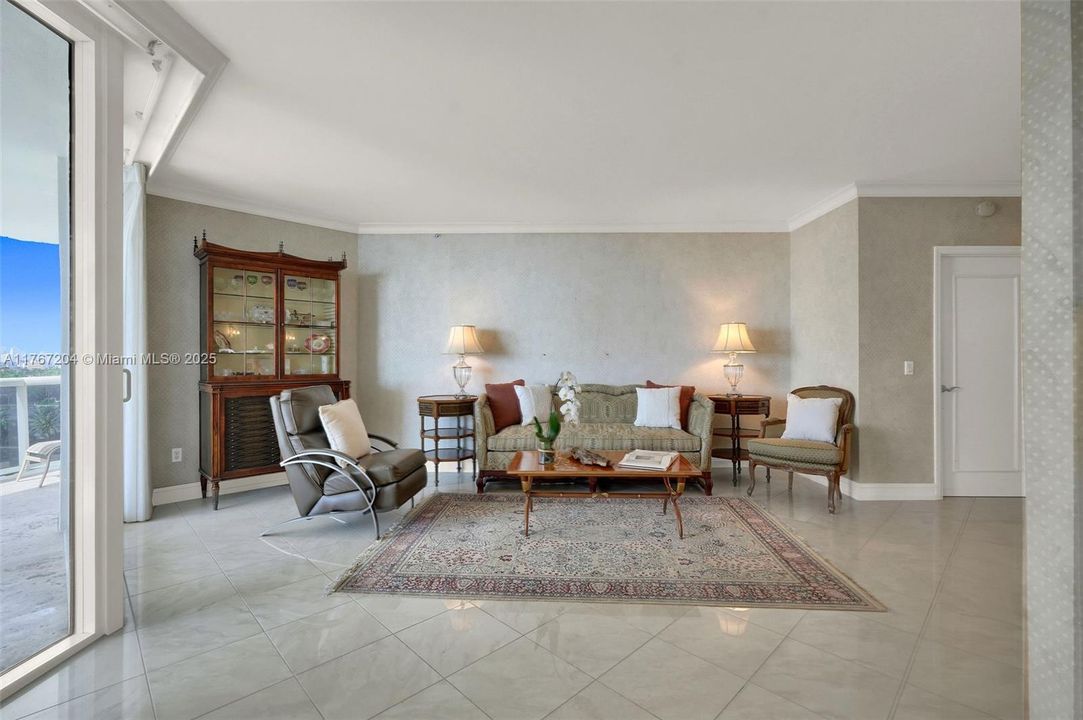 Vendido Recientemente: $1,650,000 (2 camas, 2 baños, 1550 Pies cuadrados)