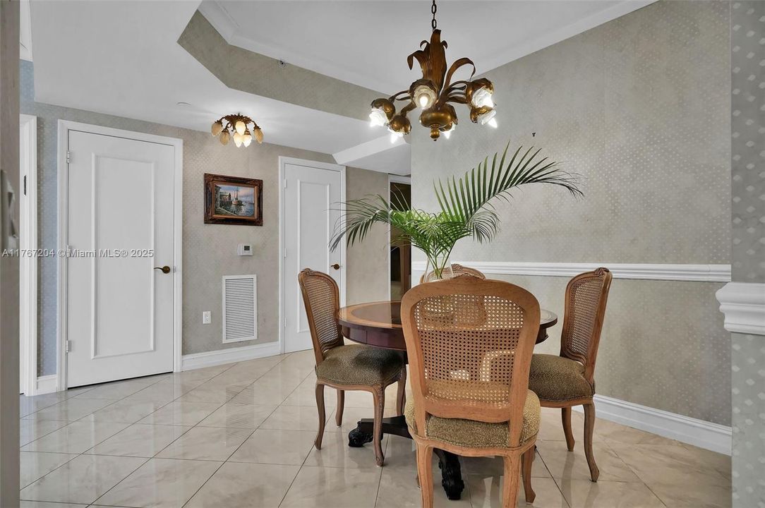 Vendido Recientemente: $1,650,000 (2 camas, 2 baños, 1550 Pies cuadrados)