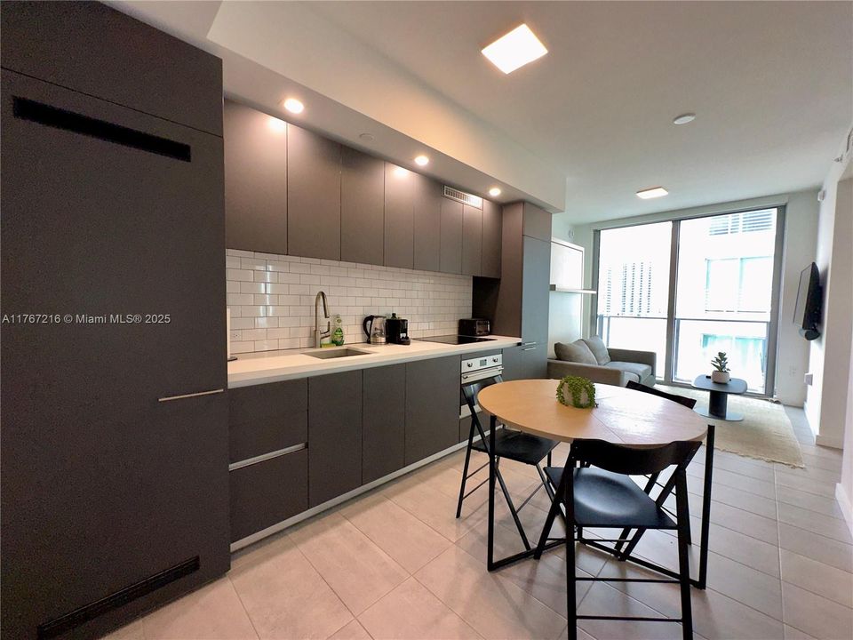 Vendido Recientemente: $379,000 (0 camas, 1 baños, 386 Pies cuadrados)