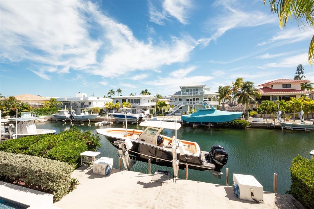 На продажу: $2,599,000 (3 спален, 2 ванн, 2010 Квадратных фут)