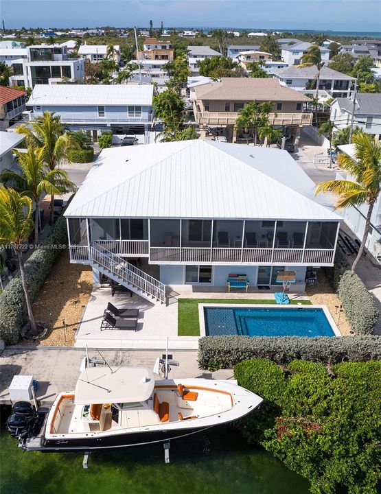 На продажу: $2,599,000 (3 спален, 2 ванн, 2010 Квадратных фут)