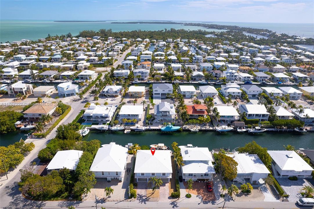 На продажу: $2,599,000 (3 спален, 2 ванн, 2010 Квадратных фут)