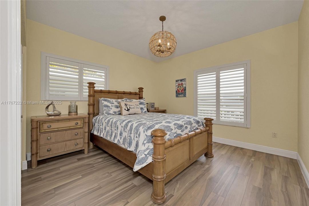 На продажу: $2,599,000 (3 спален, 2 ванн, 2010 Квадратных фут)