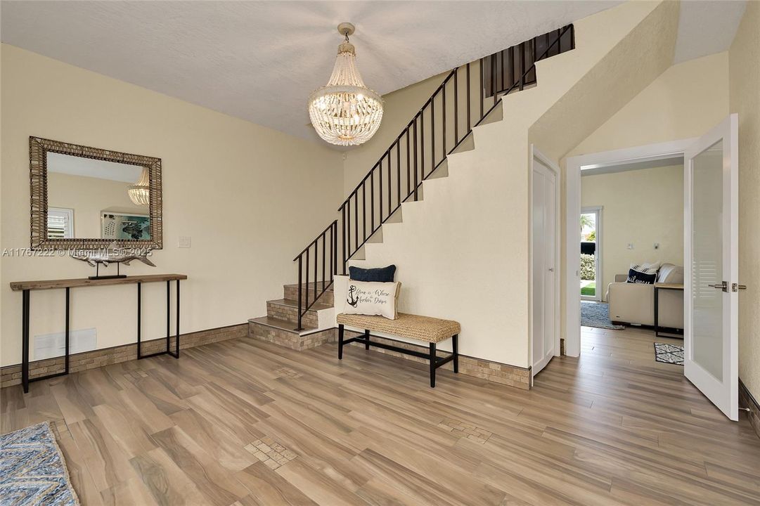 На продажу: $2,599,000 (3 спален, 2 ванн, 2010 Квадратных фут)