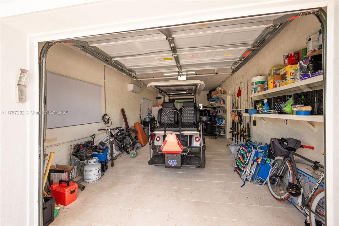 На продажу: $2,599,000 (3 спален, 2 ванн, 2010 Квадратных фут)