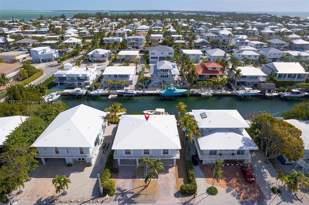 На продажу: $2,599,000 (3 спален, 2 ванн, 2010 Квадратных фут)